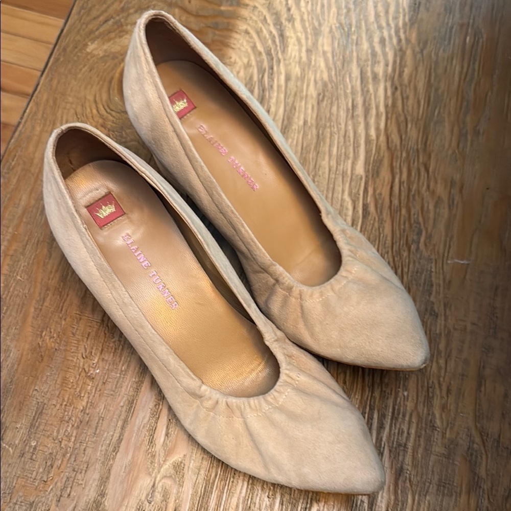 Elaine Turner 👸 Cream Heels Elegant Suede Pumps Fall Winter Comfy